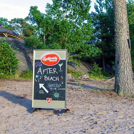 Vita Grindarna / Djuroe Havsbad Villa Djurhamn Kültér fotó