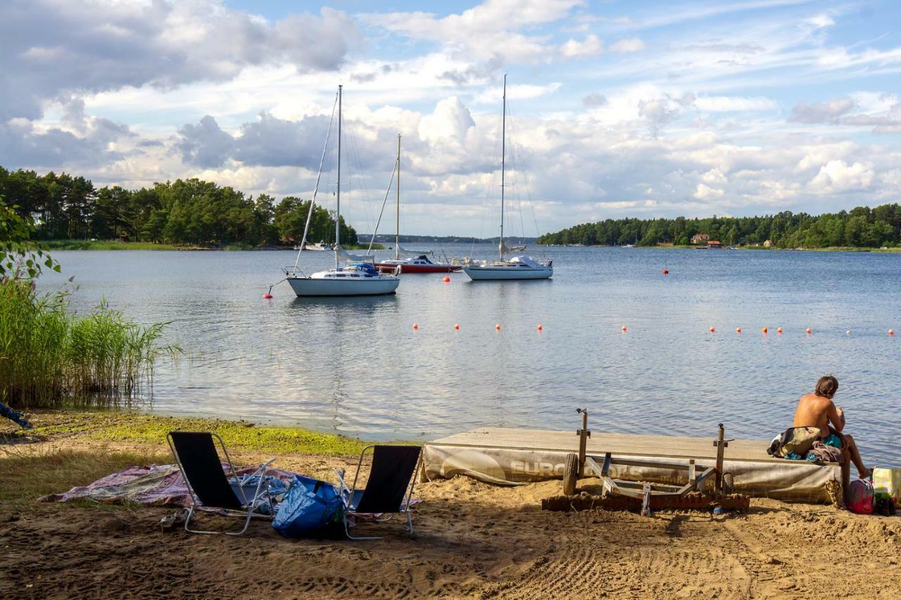 Vita Grindarna / Djuroe Havsbad Villa Djurhamn Kültér fotó