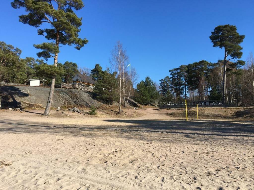 Vita Grindarna / Djuroe Havsbad Villa Djurhamn Kültér fotó